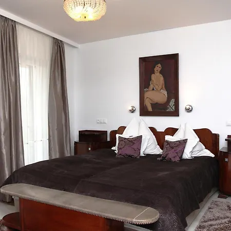 Boutique Szarcsa Otel