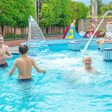 Hotel Boutique Szarcsa