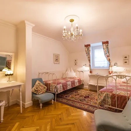 Boutique Szarcsa 3* Székesfehérvár