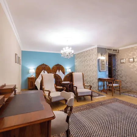 Szarcsa Hotel