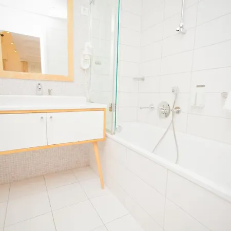 Szarcsa Hotel 3*