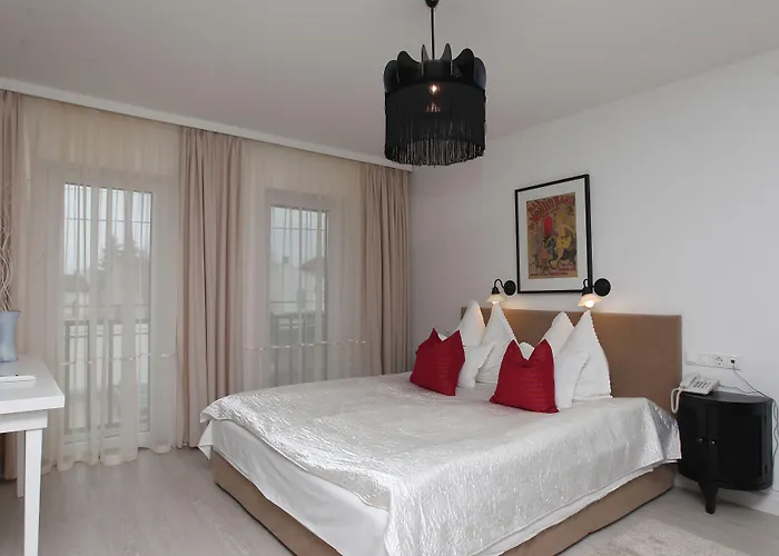 Boutique Szarcsa Otel İstolni Belgrad