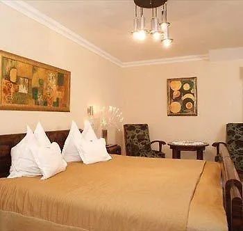 Hotel Boutique Szárcsa 3*