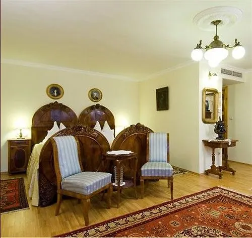 ホテル Boutique Szarcsa 3*